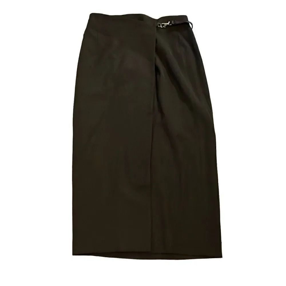 Worth fully lined wraparound belted wool skirt, size 8 petite
